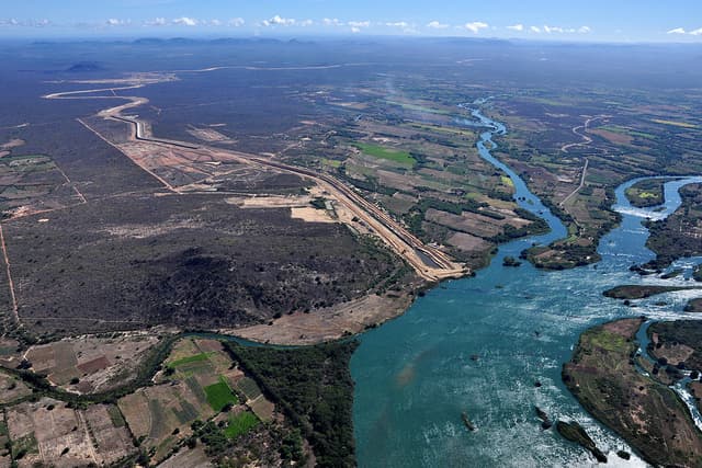 O relevo e a hidrografia da região Nordeste do Brasil